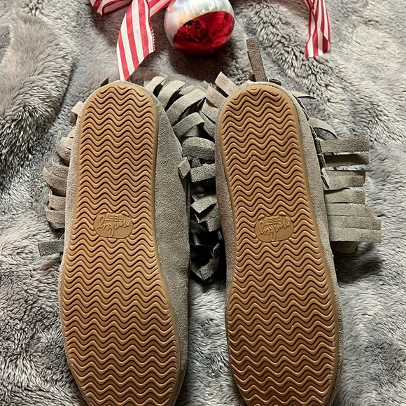 NWOT Monkey Feet Moccasins for Mommy - Picture 4 of 5